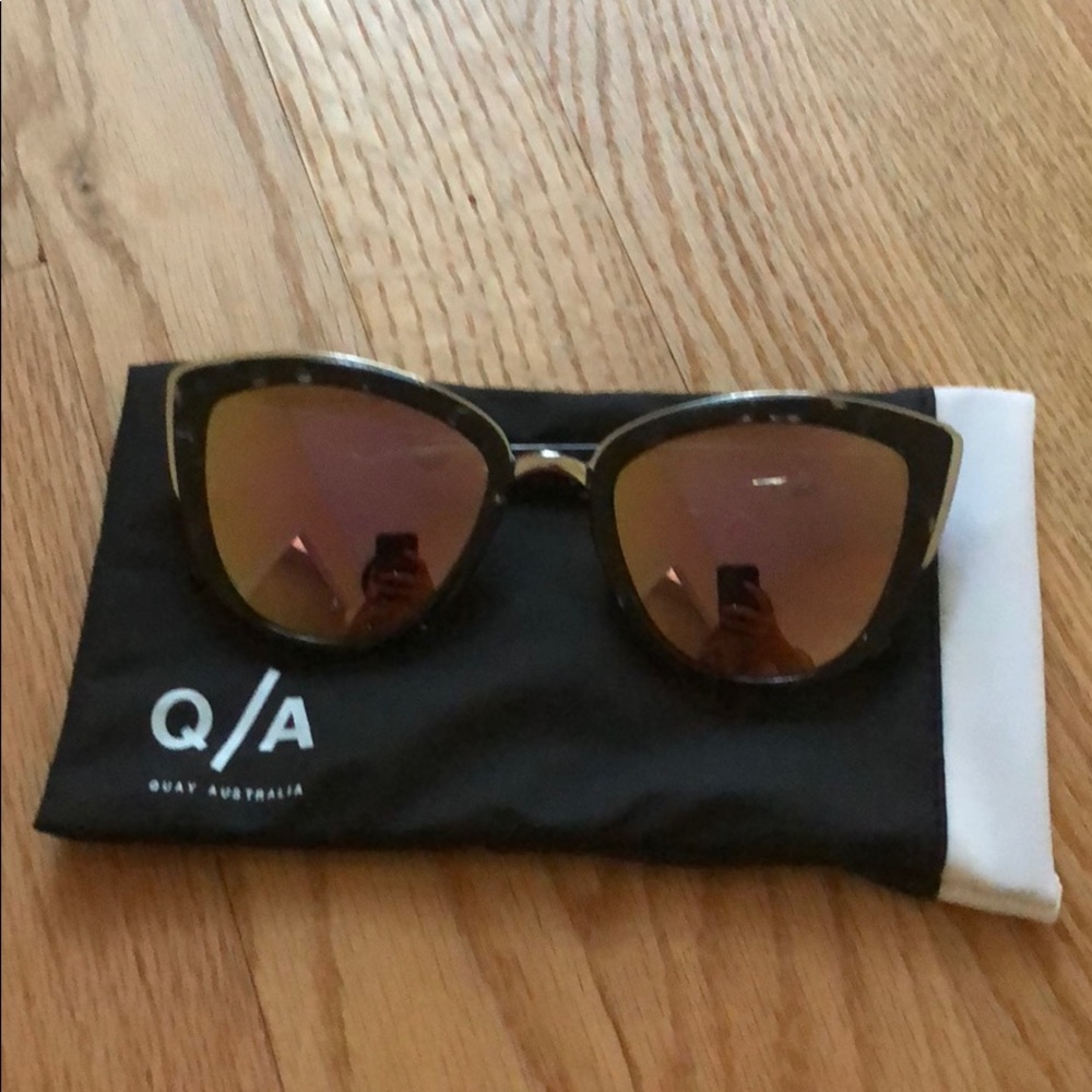 Quay cat eye pink mirrored sunglasses